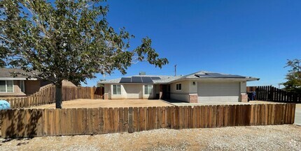 Building Photo - Desert Views!!!!
