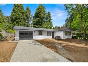 Building Photo - Updated renovations 3BD 2BA 1,050SQ FT in Lake Oswego