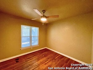 Building Photo - 335 Saratoga Dr