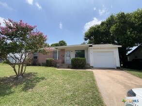 Building Photo - 310 Prather Dr
