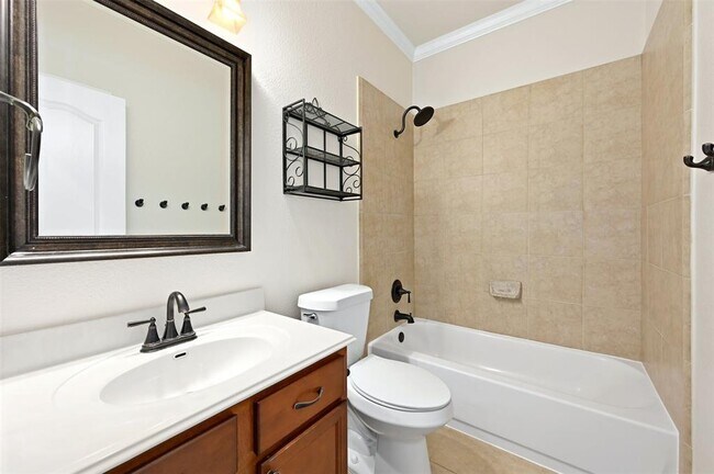 Building Photo - 116 Wolf Creek Way