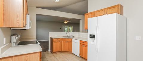 Building Photo - 2208 Kingscrest Cir