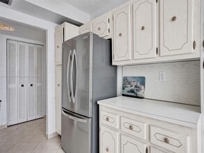 Building Photo - 1833 S Ocean Dr