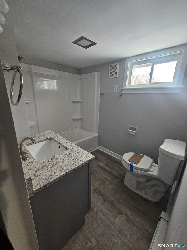 Building Photo - 35 Morris Rd