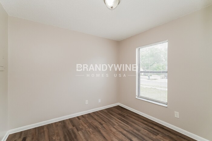 Building Photo - 11704 127th Ave N