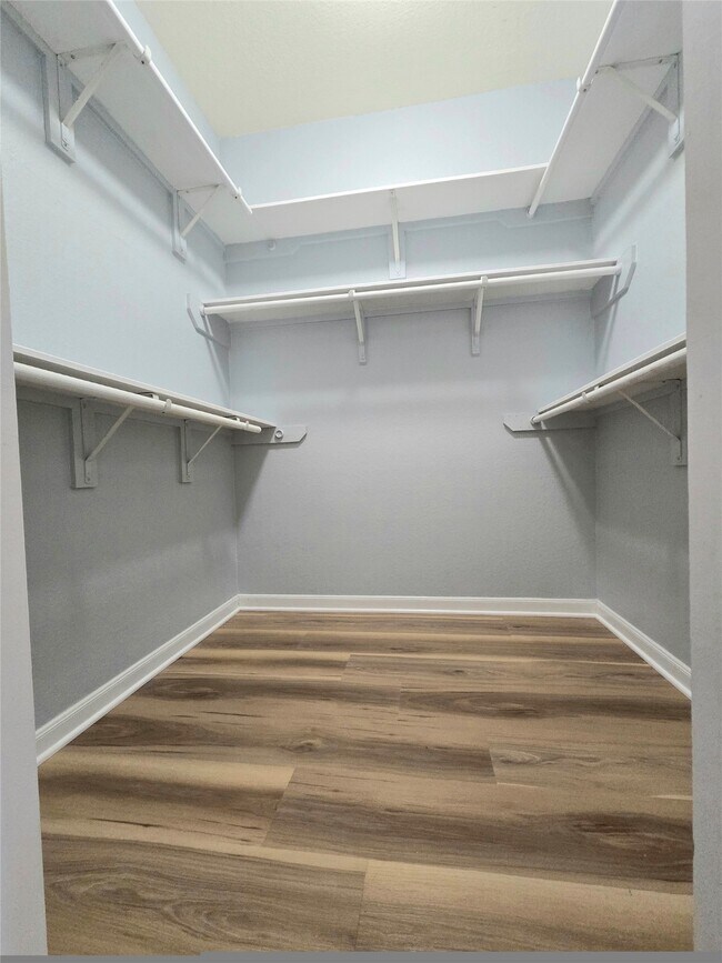 Building Photo - 22526 Belmont Cove Ln