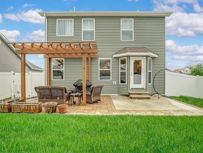 Building Photo - 1398 Orchard Lakes Cir