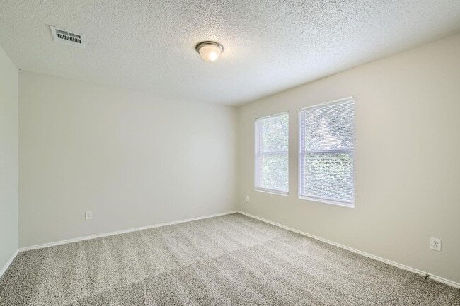 Building Photo - 1433 Glenwick Dr