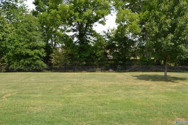 Building Photo - 104 Rushing Brook Dr