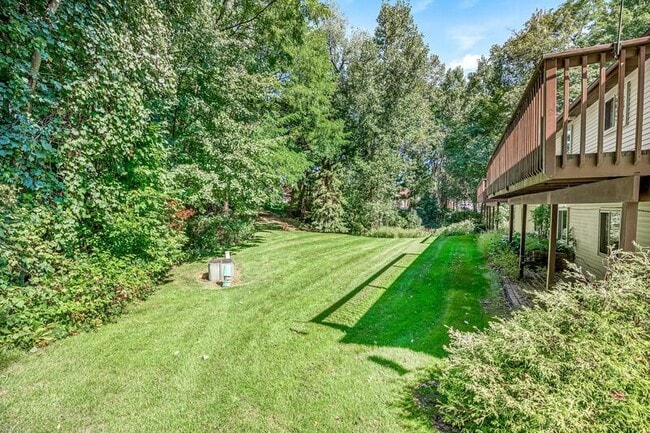 Building Photo - 7041 South Bluewater Drive - 1