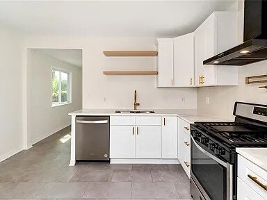 Building Photo - 38 Lourando Dr