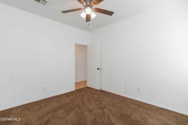 Building Photo - 14749 Sand Gate Dr
