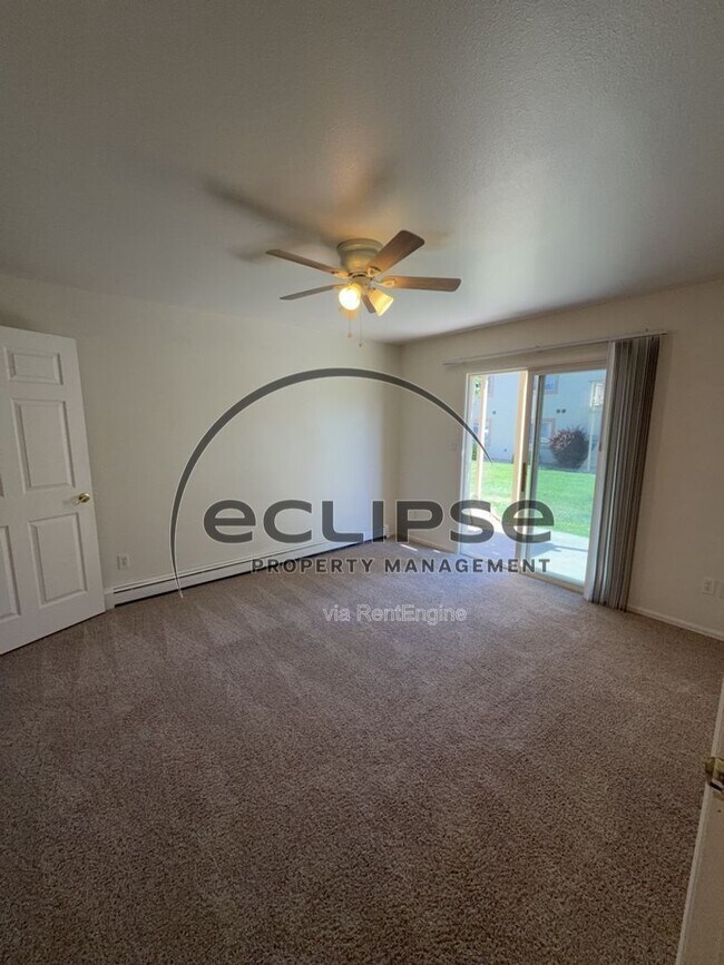 Building Photo - 493 Coronado Way