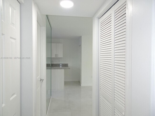 Building Photo - 7921 SW 152nd Ave