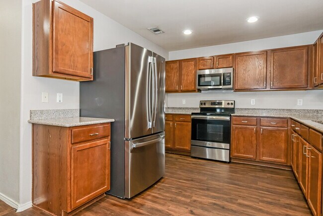 Building Photo - 309 Coneflower Dr