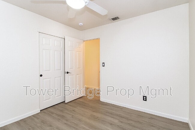 Building Photo - 4726 Stuart St