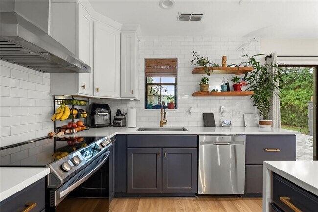 Building Photo - 3622 Devonswood Dr