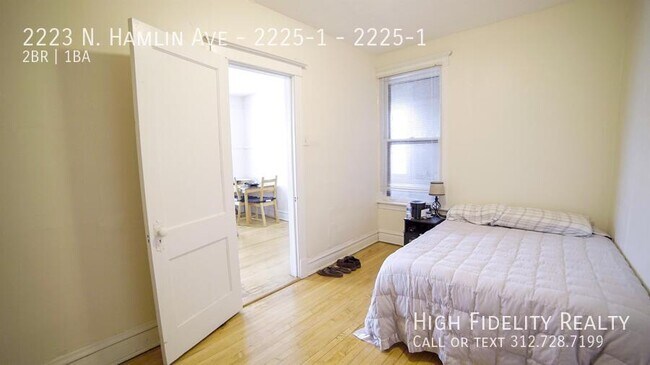 Building Photo - 2223 N Hamlin Ave