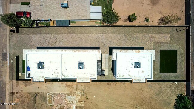 Building Photo - 411 N 32nd Pl