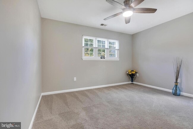 Building Photo - 16131 Parklawn Pl
