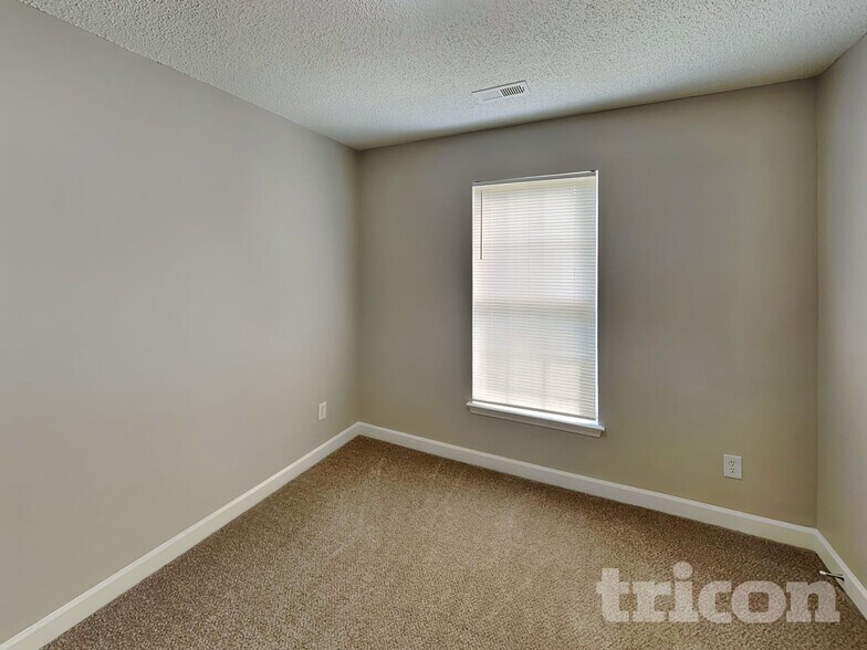 Building Photo - 1123 Alston Hill Dr