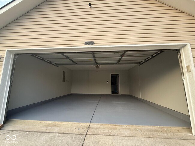 Building Photo - 510 Grand Woods Dr