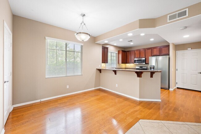 Building Photo - 1527 Cir Ranch Way