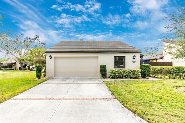 Primary Photo - 3698 Glen Oaks Manor Dr