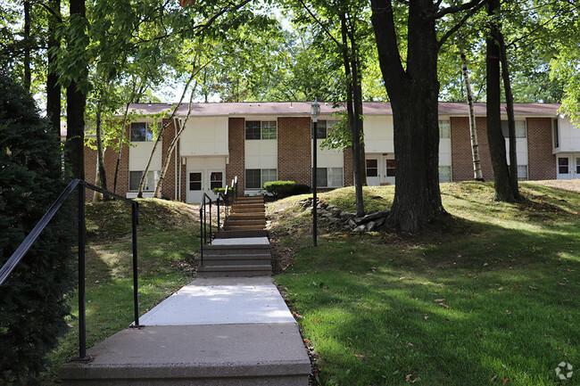 Building Photo - Morgan Manor