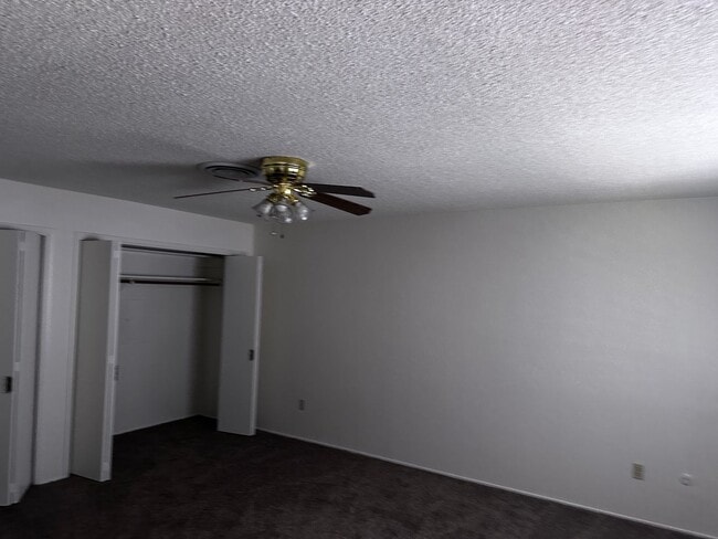 Building Photo - Condo