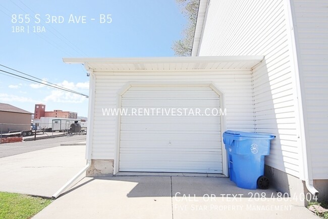 Building Photo - 855 S 3rd Ave
