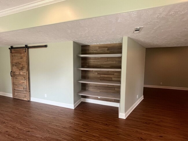 Building Photo - Home For Rent Papillion