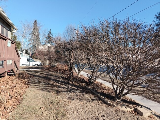 Building Photo - 401 Cleveland Ave