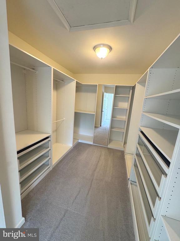 Building Photo - 148 Grissom Dr