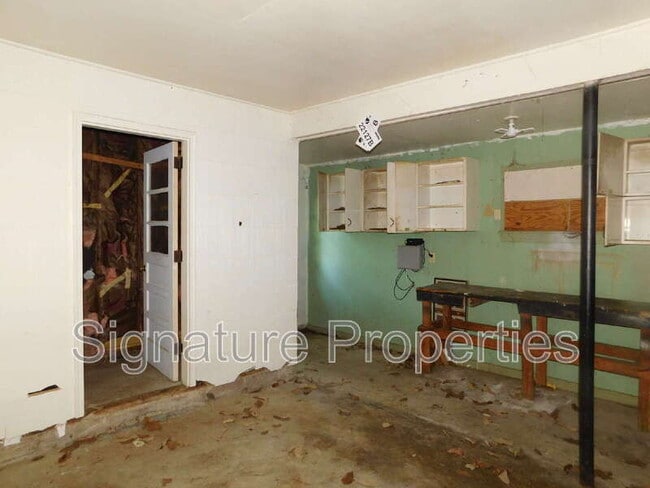 Building Photo - 3825 Annie Ln
