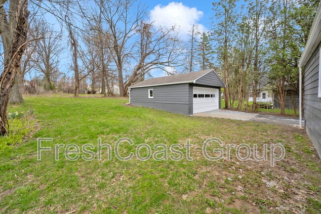 Building Photo - 12931 Fruitside Rd
