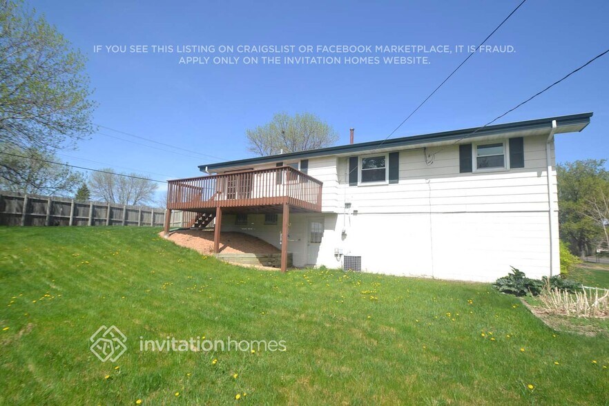 Building Photo - 8617 50th Ave N