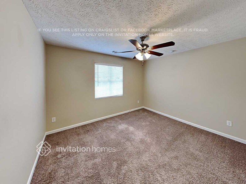 Building Photo - 6611 Crossing Creek Point