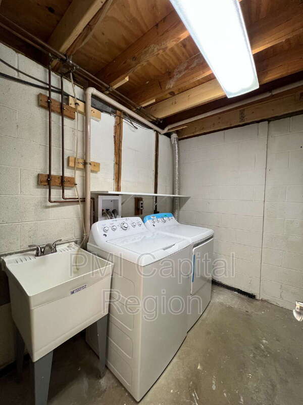 Building Photo - 10201 Millstream Dr