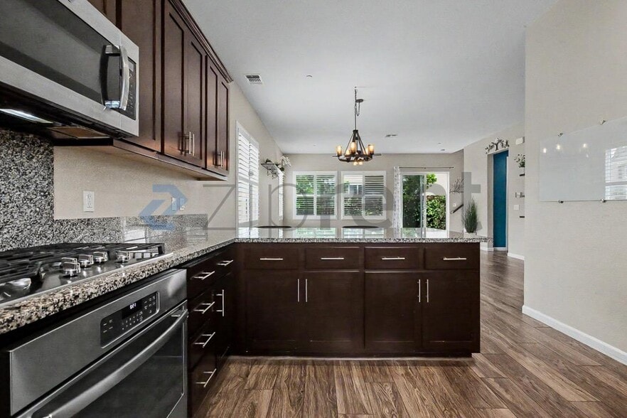 Building Photo - 101 Lily Bay Cir