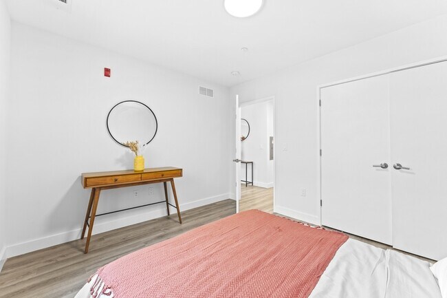 Building Photo - 416 Highland Ave