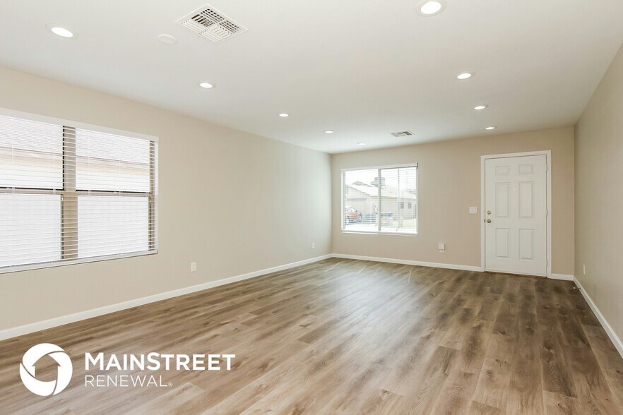 Building Photo - 11522 W Corrine Dr