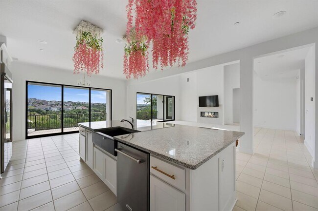 Building Photo - 2304 Novara Trl