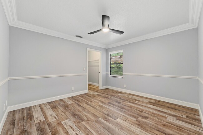 Building Photo - 15833 118th Terrace N