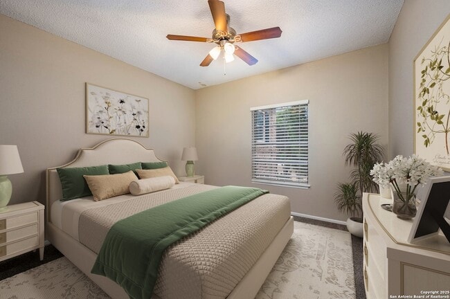 Building Photo - 1819 Babcock Rd