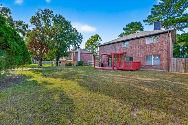 Building Photo - 19735 River Rock Dr