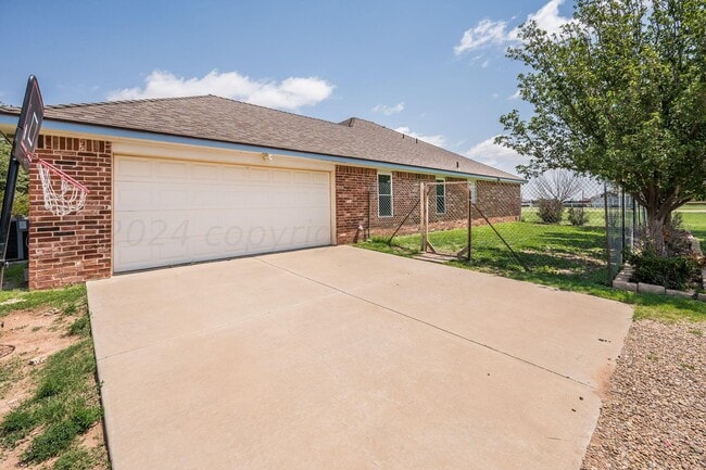 Building Photo - 15702 Outback Trail