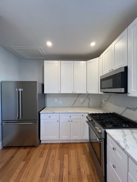 Primary Photo - 75 Winchester St