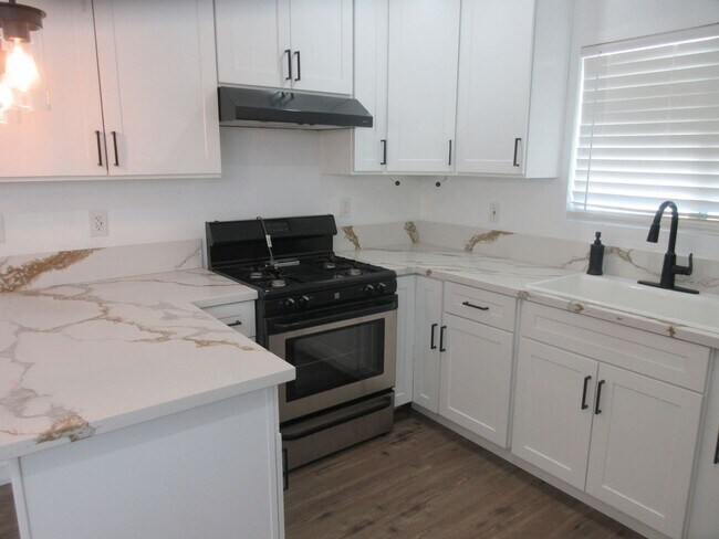 Building Photo - 13343 Herron St