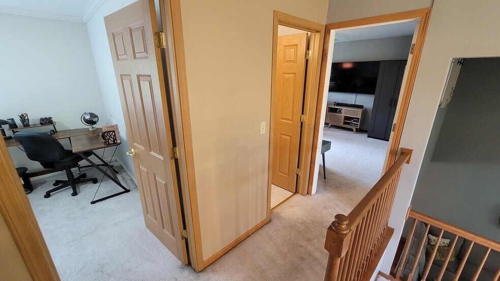 Building Photo - 3885 Thornberry Way